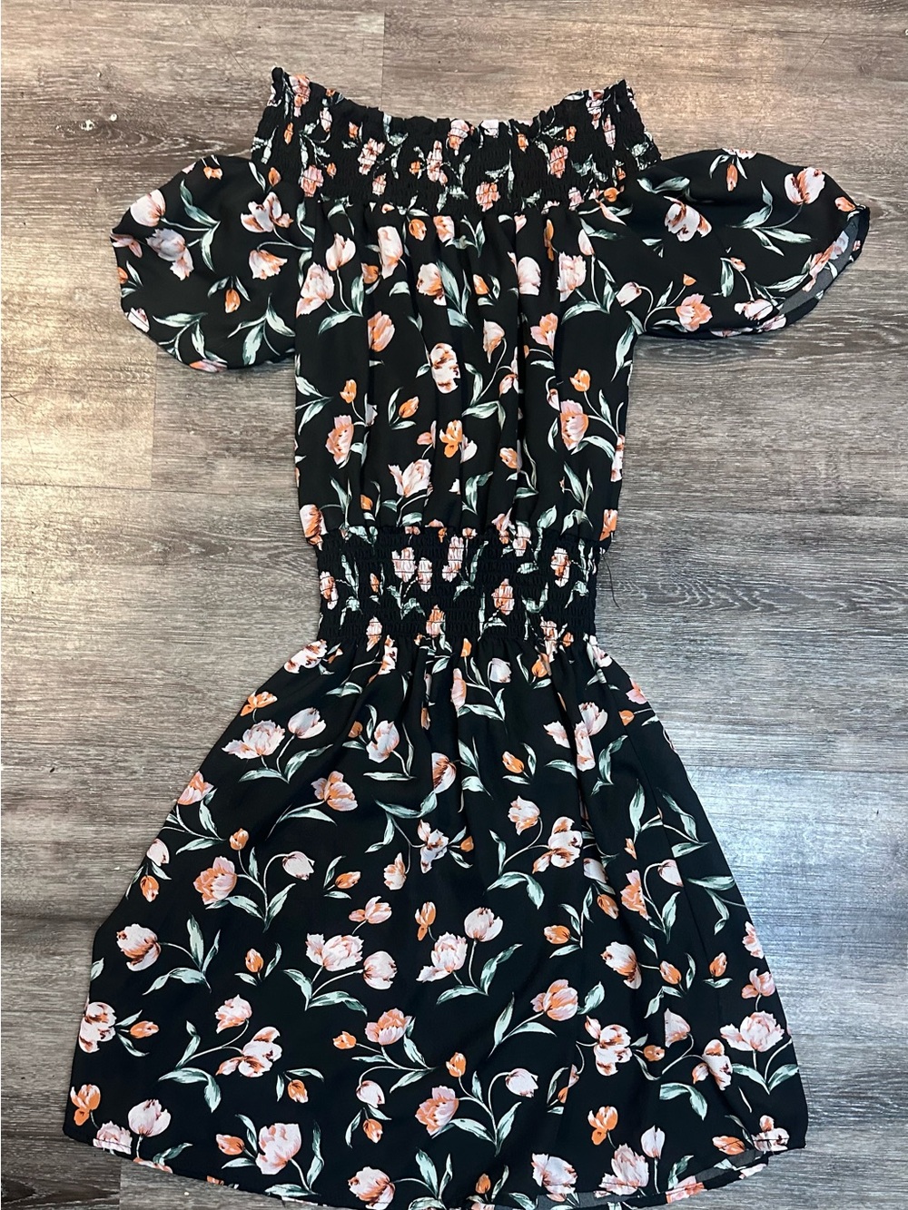 Haute Lips Women’s Medium Black Floral Smocked Off Shoulder Dress